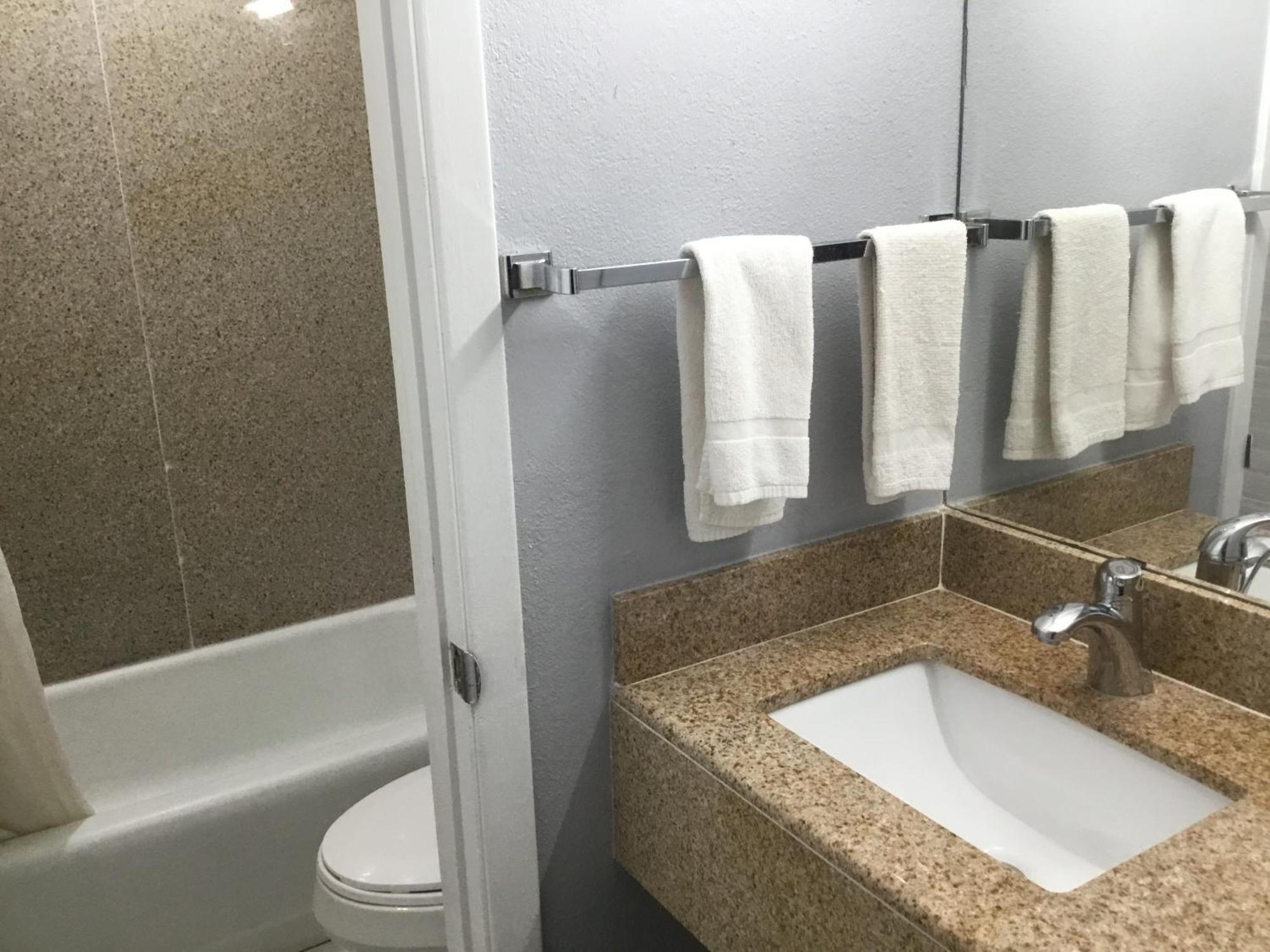 Budget Inn Plainview מראה חיצוני תמונה